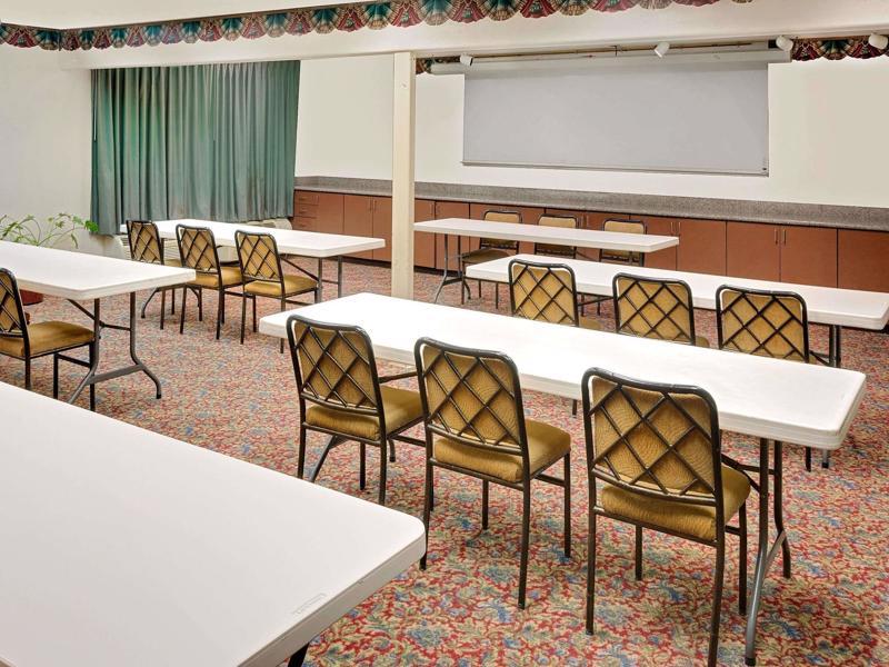 Days Inn & Suites By Wyndham Opelousas Eksteriør bilde