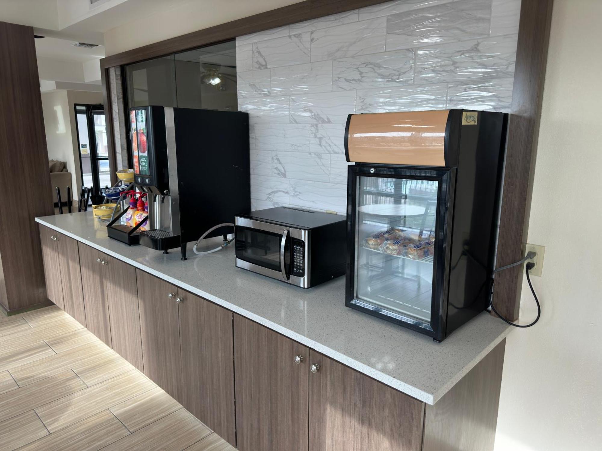 Days Inn & Suites By Wyndham Opelousas Eksteriør bilde