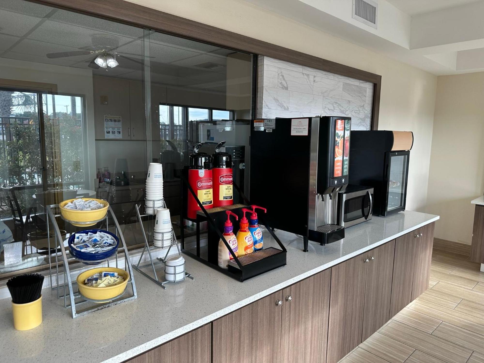 Days Inn & Suites By Wyndham Opelousas Eksteriør bilde